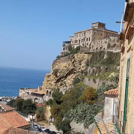 Bed and Breakfast Marinisi 3*